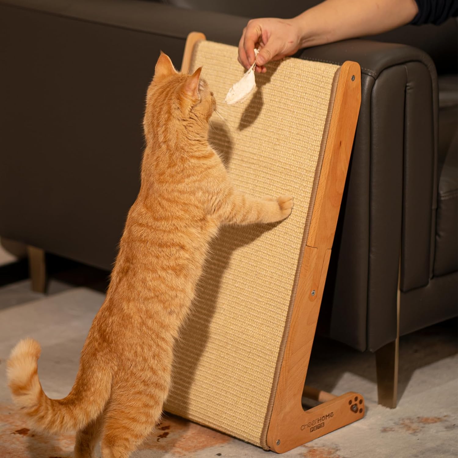 Dual-Use Sisal Kratzbrett Katzen- Large 63Cm H, Massivholz Buche & Natürliche Sisal Kratzsäule Katze, L-Förmige Kratzmöbel Für Alle Katzen Spielen, Entspannen